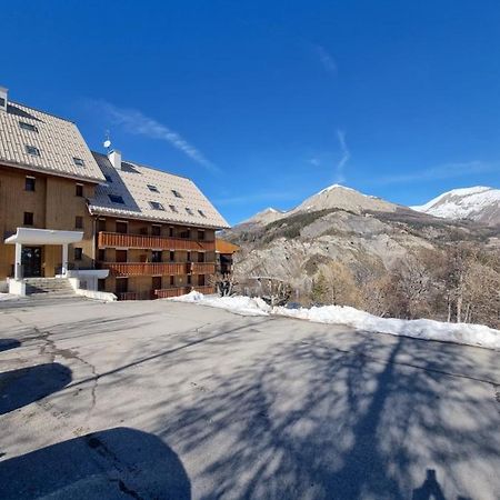Studio Au Pied Des Pistes Allos Exterior photo