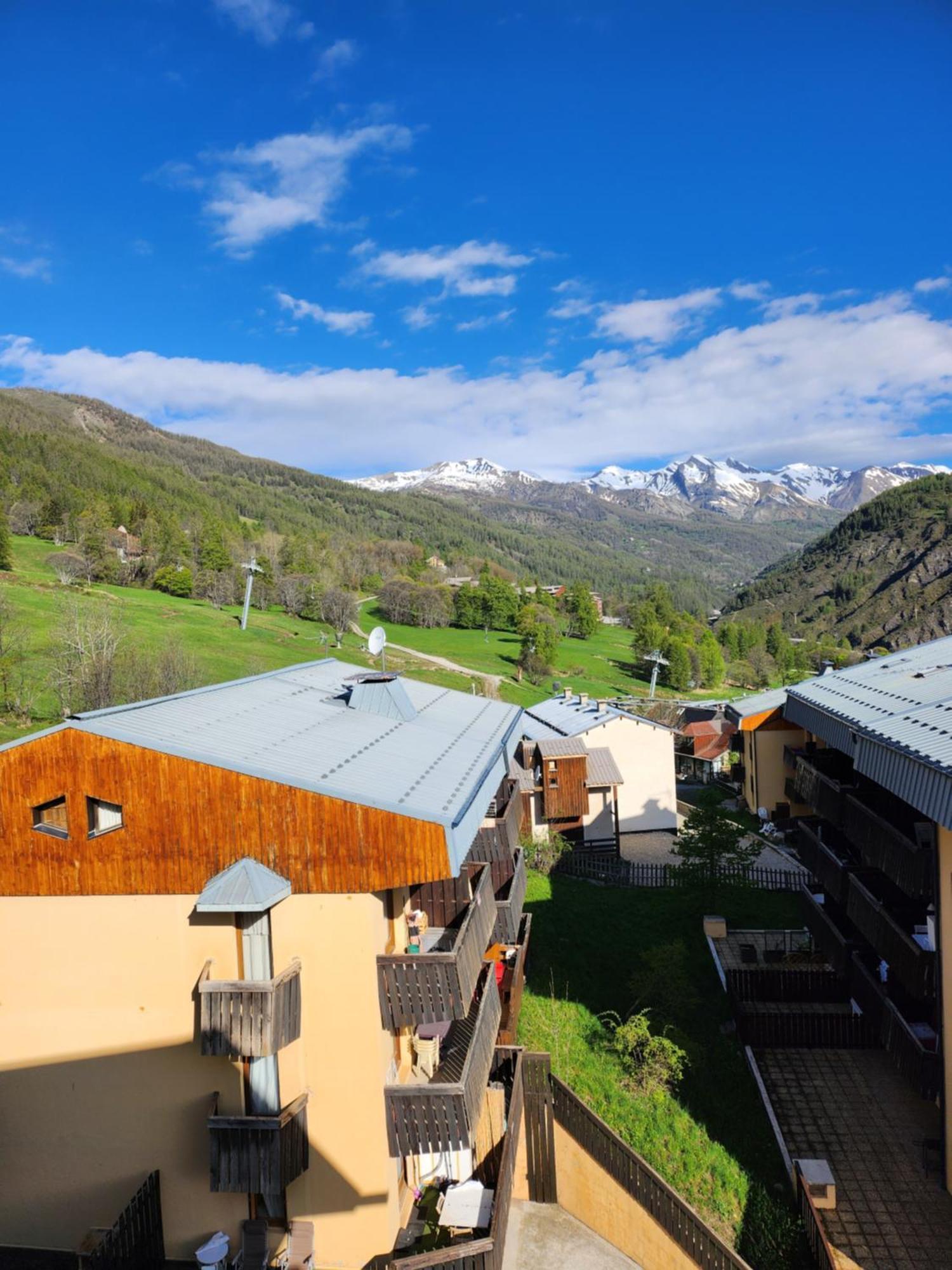 Studio Au Pied Des Pistes Allos Exterior photo